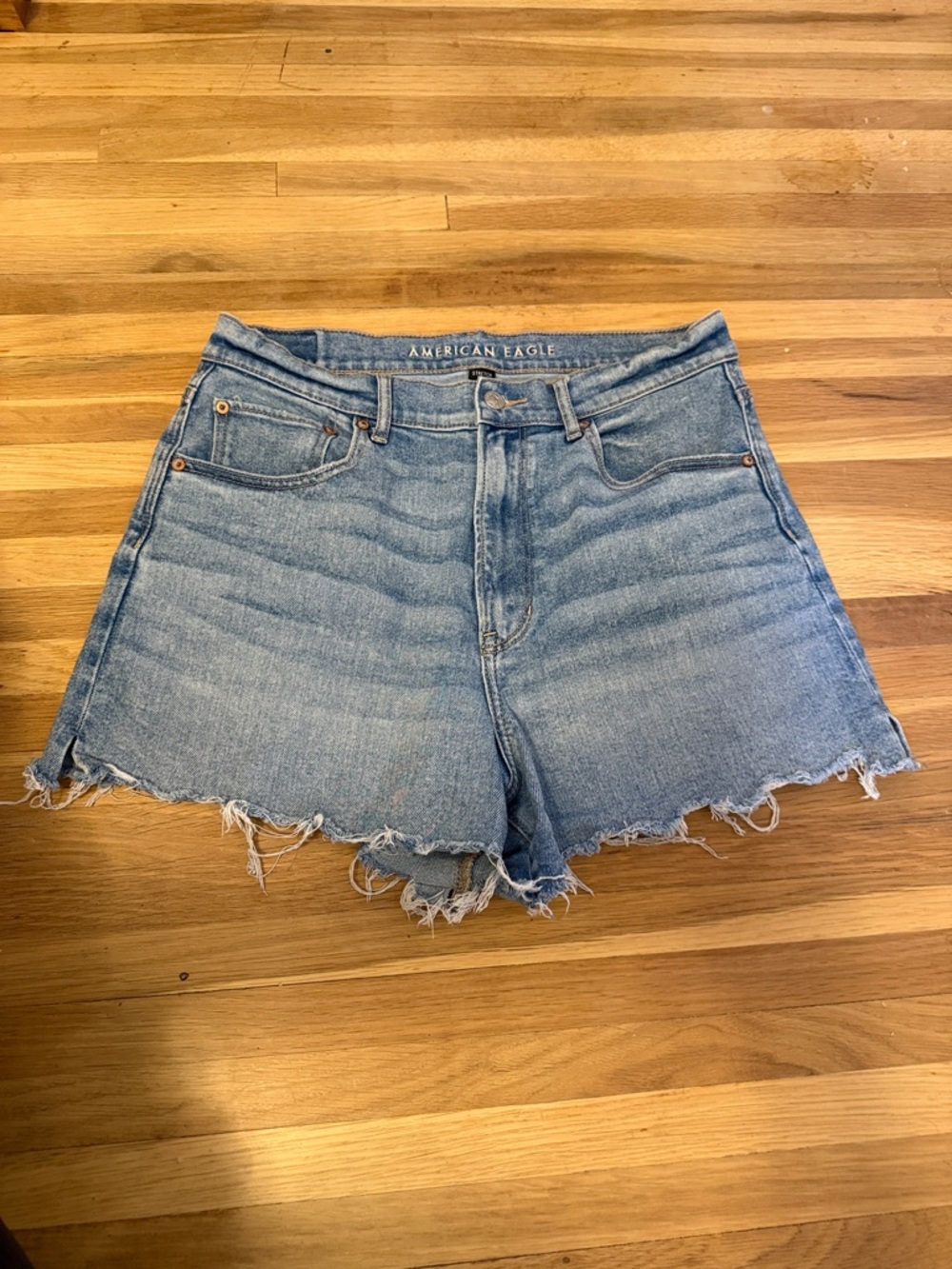 American Eagle Outfitters 90s Boyfriend Women's Light Blue Denim Cutoff Shorts
